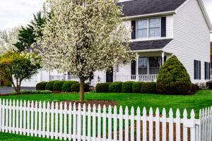 Quarter 1 Choosing a Fence for a New Home